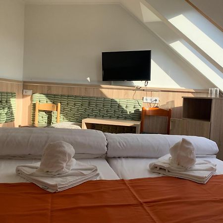 Varfal Wellness Panzio Pécs Zewnętrze zdjęcie