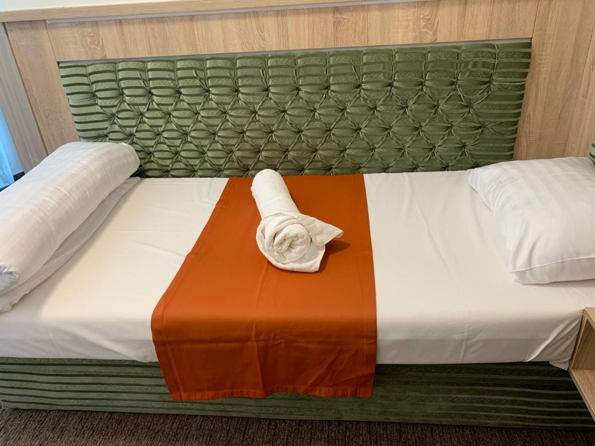Varfal Wellness Panzio Pécs Zewnętrze zdjęcie